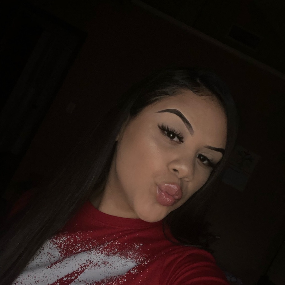 Meet your Posher, Angelina